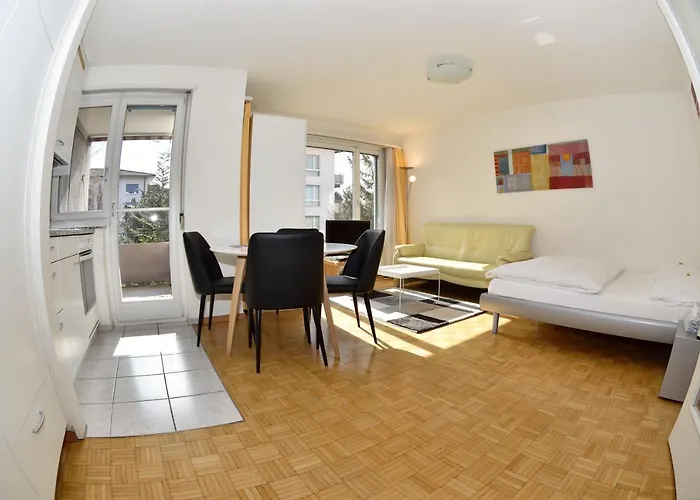 In The Center - Vineyard 22 아파트