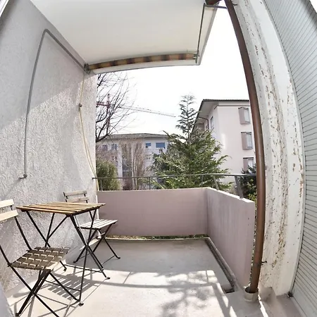 Apartment In The Center - Vineyard 22